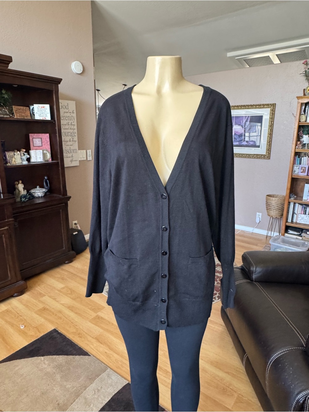 Urban Coco black button front V-neck sweater cardigan w/pockets-size 2XL